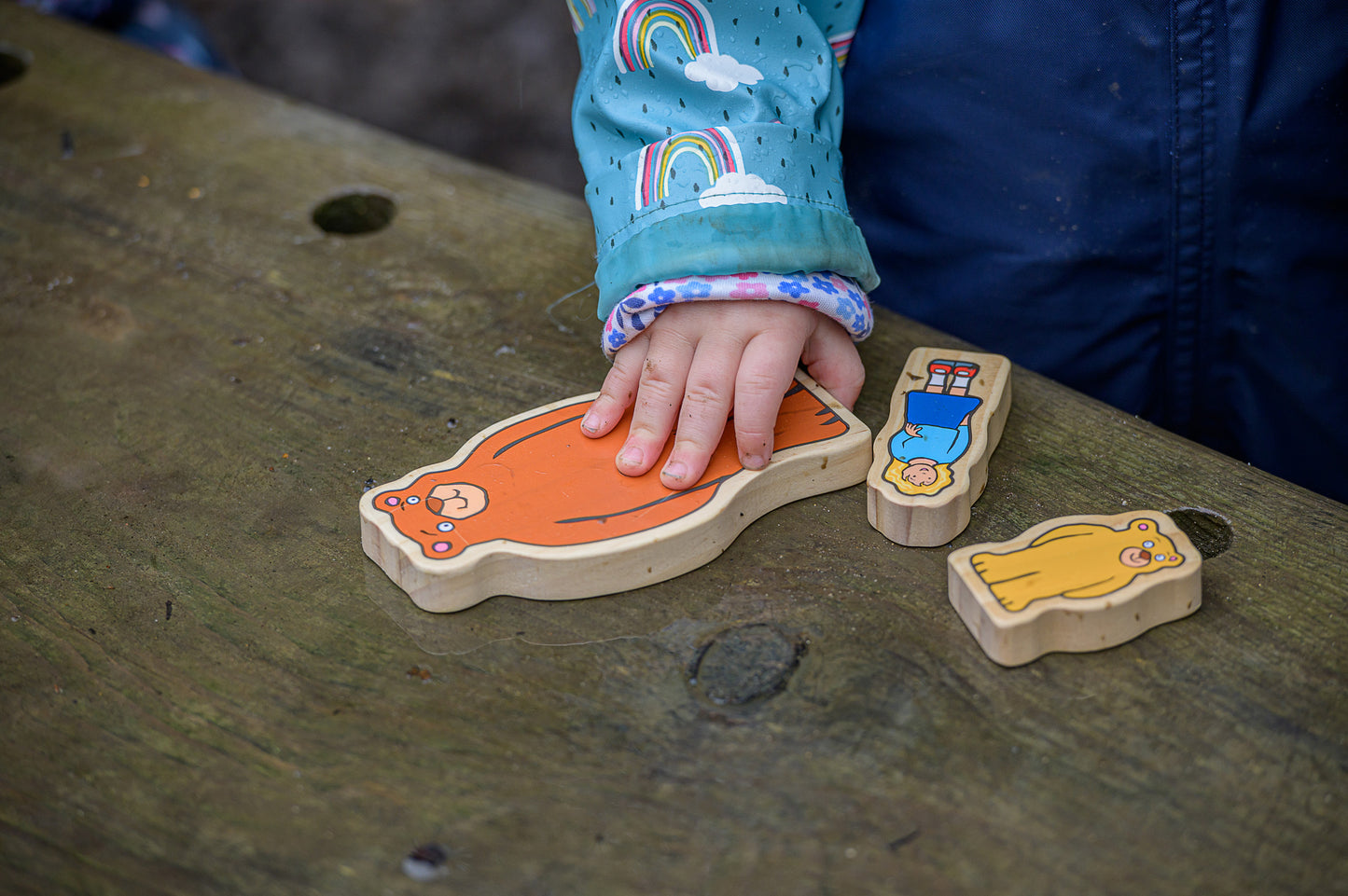 Goldilocks and the three bears characters