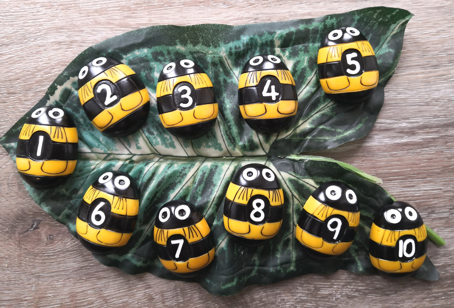 Bee Number Stones 1-10