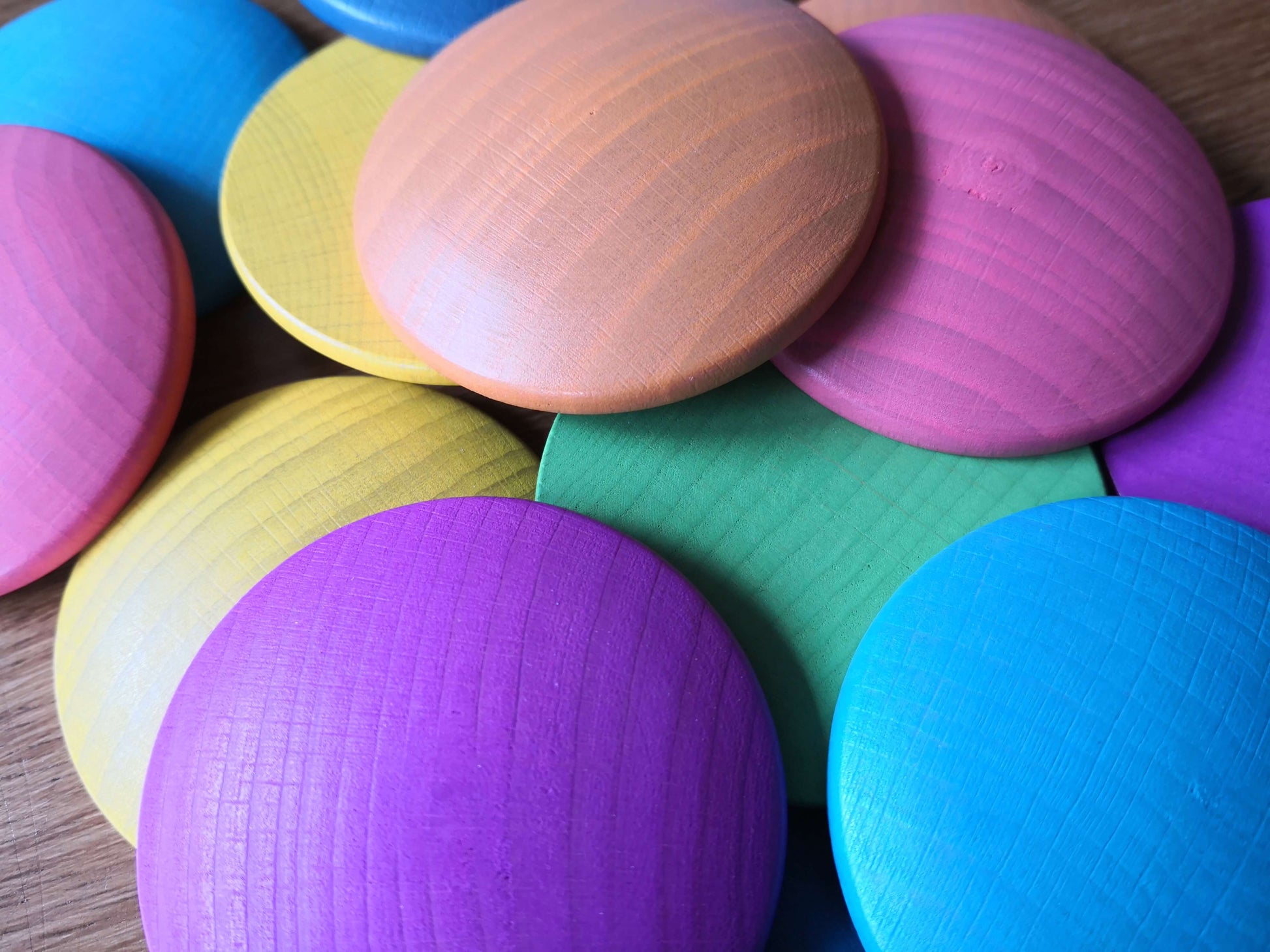 Rainbow wooden discs