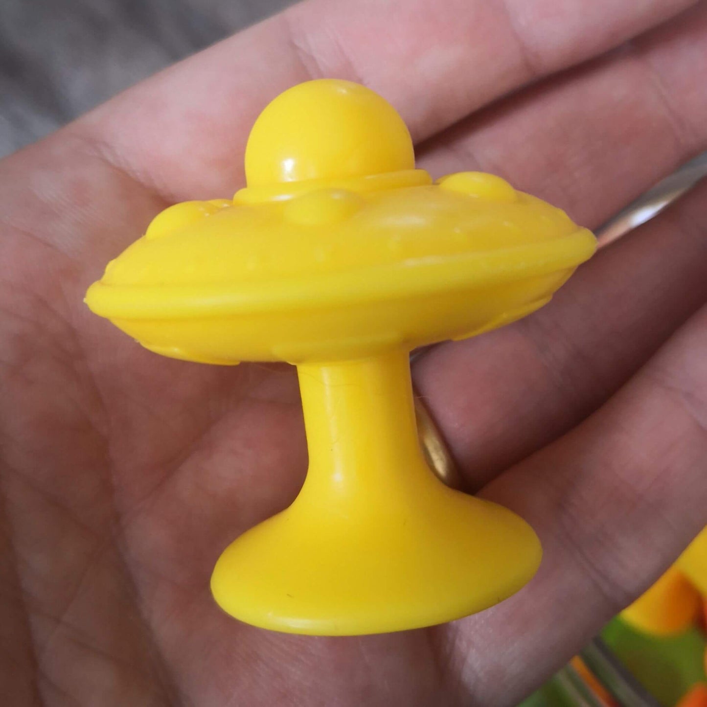 Super-Suction Space Saucers (Set of 30)